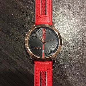 Gucci Black Rubber Scrap Watch (GG)